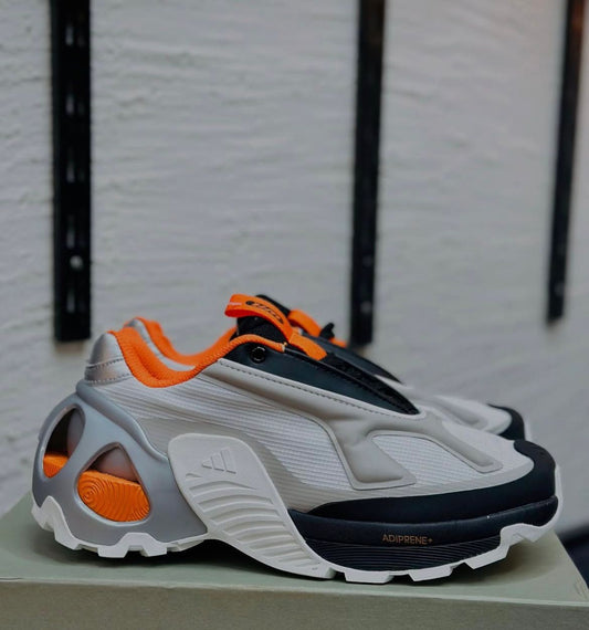 ADIDAS WONDER RUNNER GREY BLACK ORANGE